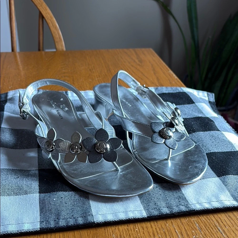 Silver Floral Women's Sandals - Picture 1 of 6